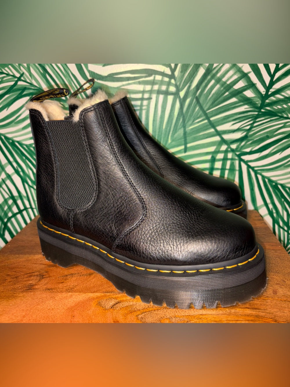 Dr. Martens Black Leather Faux Fur Lined Quad Platform Chelsea Boots Women’s 10